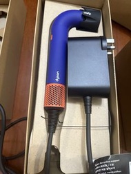 Dyson HD18 吹風機 全新(連原裝新收納架）
