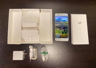 華為P10 Plus萊卡鏡頭，充電器，電線，耳機，屏幕已更換，Leica鏡頭拍照非常細緻，耳機是全新的，是不錯的後備智能電話。 Second hand Huawei P10 Plus. Brand n