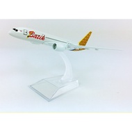 Batik Indonesia Airline Boeing B787-8 14cm aircraft model (Pre-Order)