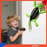 GOF Toddlers Gecko Toy Gecko Toy with 98ft Remote Range Rechargeable Remote Control Wall Climbing Ge