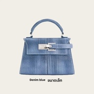 JW PEI กระเป๋าสะพายหนังทรงสี่เหลี่ยมคางหมูกระเป๋าถือผู้หญิงกระเป๋าสะพายข้างทรงสี่เหลี่ยมสายเดี่ยวซับ