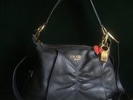 【老時光 OLD-TIME】早期二手老包義大利製PRADA皮革肩背包