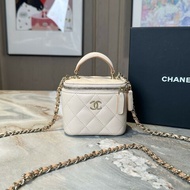 Chanel 23p奶茶金扣羊皮菱格Mini迷你手柄小盒子包