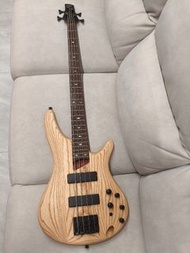 Ibanez SR600 Bass Guitar