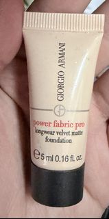 GIORGIO ARMANI 柔霧粉底液 5ml ，2支試用裝