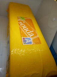 29-3 kg Gouda in ganzen / 2.9-3 kg Gouda whole