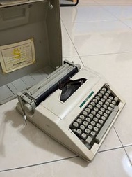 ROYAL荷蘭復古白色打字機（附外盒）