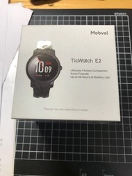 出門問問。Ticwatch e2