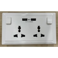 13A 2 Gang Double Pole Switched Universal Socket with 2 Gang 2A USB