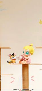 Popmart Baby Molly 喵喵星球