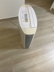Panasonic 抽濕機