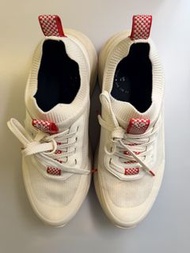 Vessi Stormburst Low Top Sneakers - M11