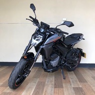 【售】街車輕巧黃牌 新車 2021 CFMOTO 春風 300NK ABS 可全額貸 可車換車 48期零利率飛翔重車{三民店}