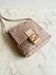 中古包 Fendi粉紅色老花豆腐包 側背包 斜背包 皮革包 單肩包二手