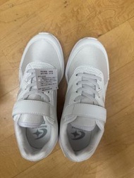 Moonstar 白鞋一對