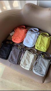 全新 lululemon 水壺包手機包斜挎瑜伽包收納包包9色