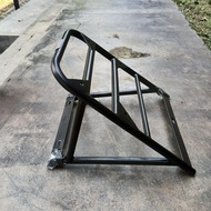 RACK BELAKANG BACK RACK HITAM PORTADOR HALCYON VESPA PX DAN EXCEL