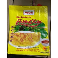 Handbag + Huong Xua plastic fan (gift)