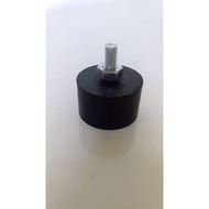 Rubber mounting bolt next to 3x2 cm m8 bolt
