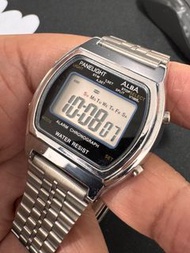 Alba Panelight 復古電子錶