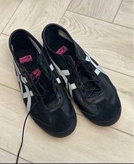 Onitsuka tiger 黑色運動鞋 正版全新
