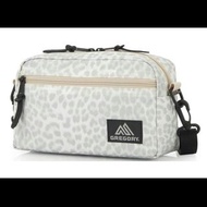 Gregory Padded Shoulder Pouch M (A688 Snow Leopard) 白色豹紋 斜咩袋 斜揹袋