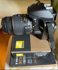Nikon D3200 w/ ME-1 stereo mic w/case