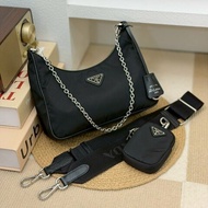 🏷Prada 普拉達．Re-Edition 2005 Hobo 三合一
