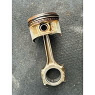 B20B PISTON WITH ROD USED