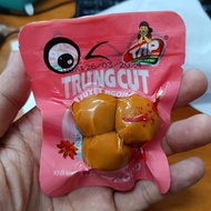 Delicious instant quail eggs with 3 quail eggs