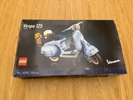 BRAND NEW : LEGO Vespa 125 10298