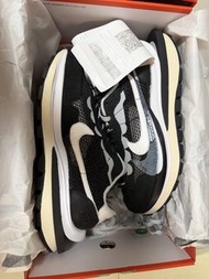 nike sacai vaporwaffle black white us9.5