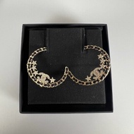 CHANEL B23/C 月牙皮穿鍊耳環