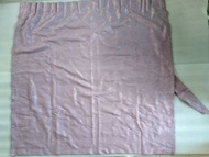 $45=紫色窗簾+ 窗簾掛勾8隻 （112cm長 x 114cm )