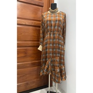 2hand dress.
