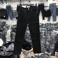 黑色顯瘦牛仔褲女裝直筒煙管九分褲版型超好