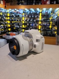 Canon 200D II 白色連 18-55mm kit 勁輕既單反 操作簡單 細細部拍片4k 勁慳電 追焦夠快 有wifi 藍芽連接 旅行影風景 影下人像