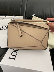 🏅2024-2025年度優質商戶Loewe Puzzle Bag沙色細號👍🏻