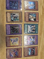 遊戲王卡牌 閃卡收藏 共10張全走， 不散賣，可議價
