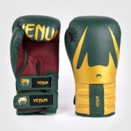 Venum Reverso 拳擊手套-祖母綠/金色（10 Oz） | 多層緩震泡棉 | 符合自然握拳曲線 | 香港行貨