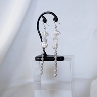 Keshi 珍珠和藍灰色珍珠耳環 / 輕輕擺動