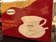 Hagen-Dazs Premium Hearty Tea Set