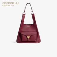 COCCINELLE กระเป๋าโท้ทผู้หญิง รุ่น BEAT SHOPPING SHOPPING BAG 110201 สี RIBES/PRUNE