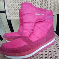 Preloved Winter Shoes Size 42