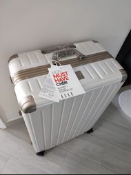 全新 ELLE 28吋行李箱（灰白色）28” 另有24”/26”/28”玫瑰粉紅色可訂