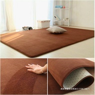 [48H Shipping] The living room is set up for sleeping on the floor with a full carpet, other rugs, a