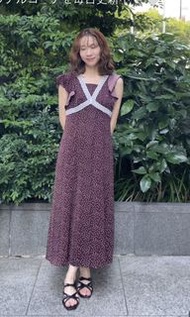 PROPORTION BODY DRESSING 波點連身長裙