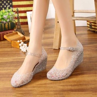 sandal wedges perempuan wedges shoes women Sandal wanita 2026 musim panas baru memakai kasut kristal