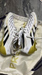 Adidas Predator 足球鞋