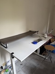 IKEA TROTTEN 手動升降桌120x70cm